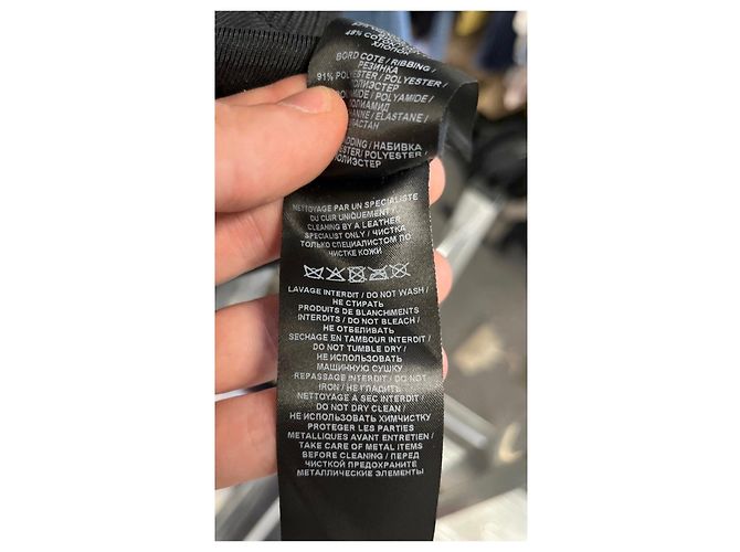 Giacca iconica Balmain in pelle di agnello nera con bottoni dorati FR 36 usata - vista 11