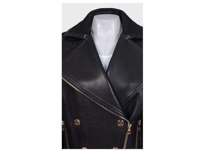 Giacca iconica Balmain in pelle di agnello nera con bottoni dorati FR 36 usata - vista 3