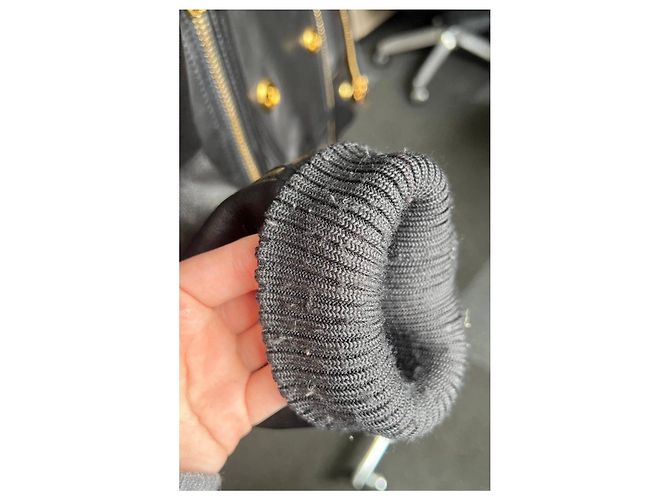 Giacca iconica Balmain in pelle di agnello nera con bottoni dorati FR 36 usata - vista 6