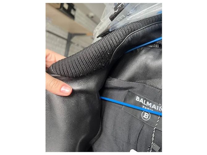 Giacca iconica Balmain in pelle di agnello nera con bottoni dorati FR 36 usata - vista 7