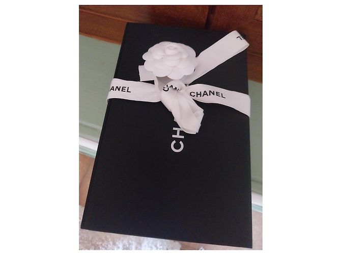 Cappellino Chanel a quadri blu e grigi Grigio - vista 10
