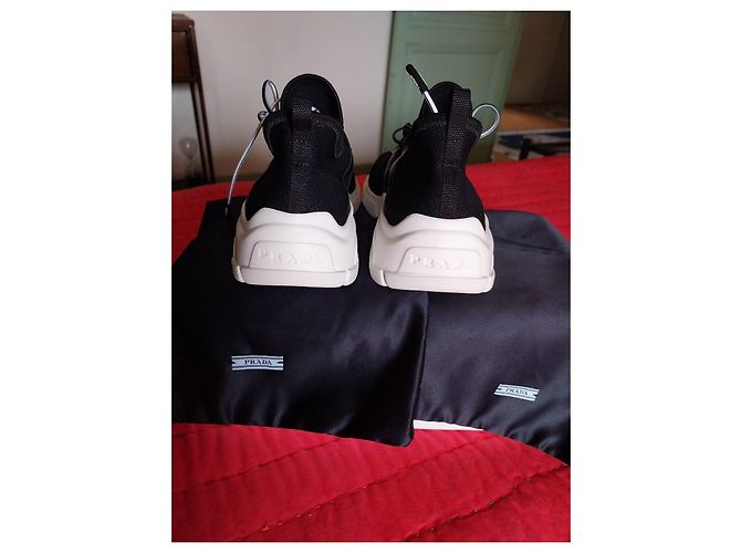 Sneakers Prada in mesh nero con logo bianco - vista 9
