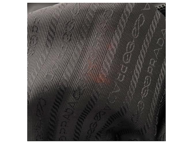 Prada Nylon 2-Way Tote Bag Schwarz - Ansicht 11
