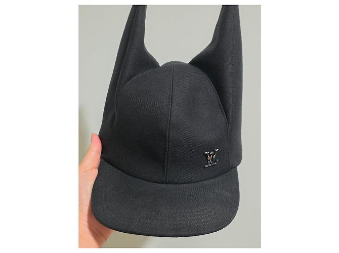 Cappello Louis Vuitton in lana nera con orecchie Nero - vista 10
