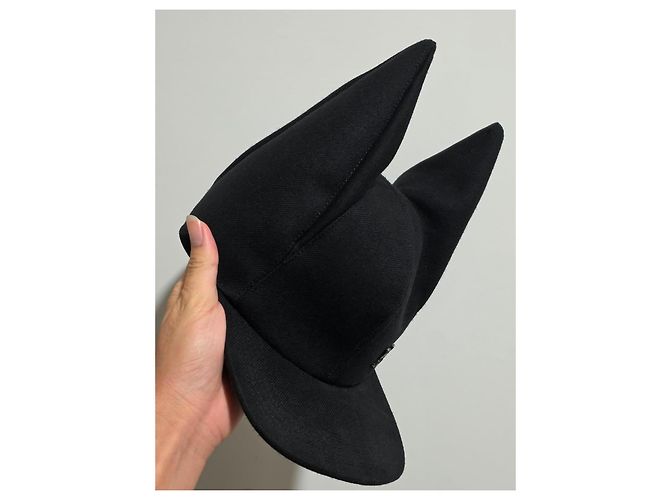 Cappello Louis Vuitton in lana nera con orecchie Nero - vista 14
