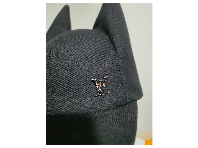 Cappello Louis Vuitton in lana nera con orecchie Nero - vista 2