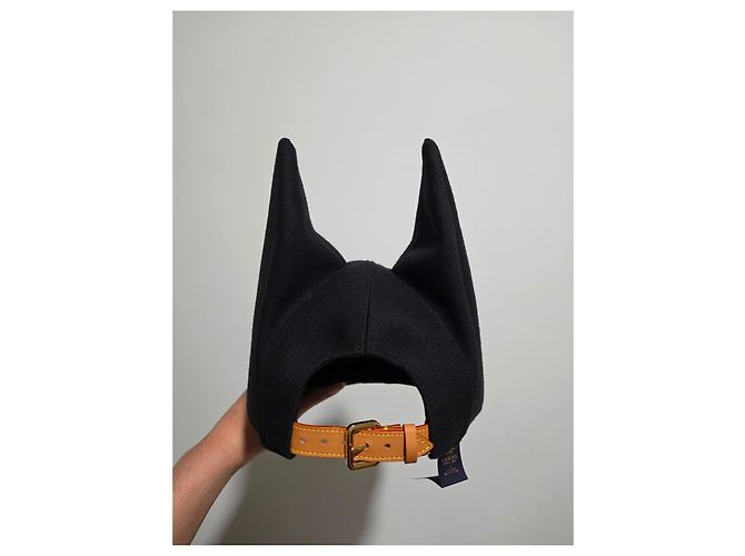 Cappello Louis Vuitton in lana nera con orecchie Nero - vista 4