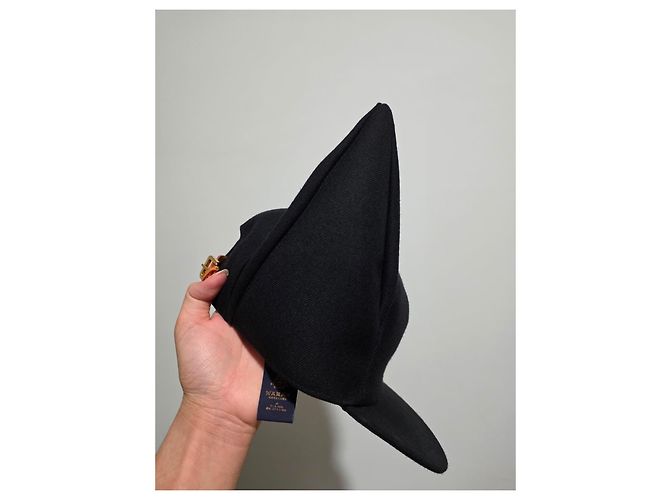 Cappello Louis Vuitton in lana nera con orecchie Nero - vista 7