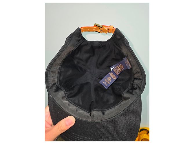 Cappello Louis Vuitton in lana nera con orecchie Nero - vista 8