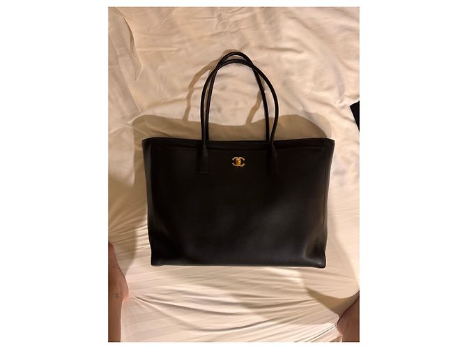 Borsa Shopping Tote Chanel in Pelle Nera SS26 Nero - vista 3