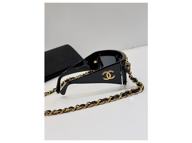 Chanel Rectangular Sunglasses with Gold Chain - Black - view 9