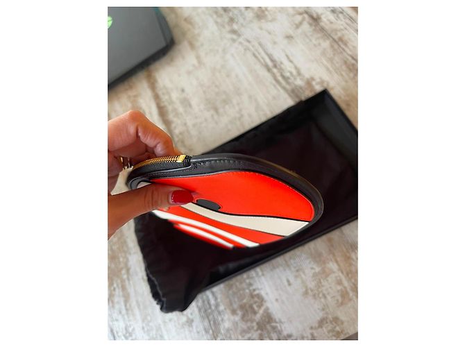 Pochette Chanel Coco Beach 26 Clownfish in pelle Nero Bianco Arancione - vista 7