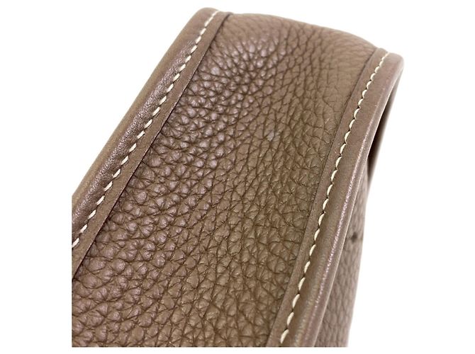 Hermès Bolsa de Ombro Hermes Evelyne TPM Taupe - vista 10