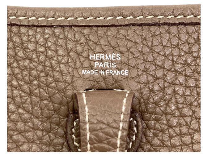 Hermès Bolsa de Ombro Hermes Evelyne TPM Taupe - vista 6