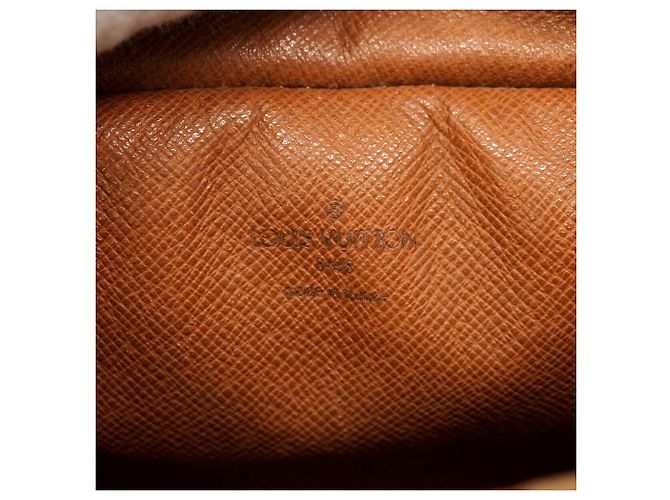 Borsa a tracolla Louis Vuitton Monogram Saint Germain 24 Marrone - vista 5