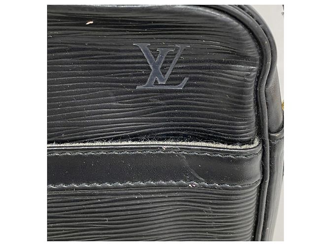 Borsa a tracolla Louis Vuitton Epi Trocadero 27 Nero - vista 7