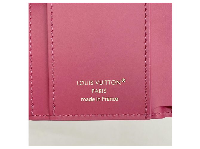Capucines Louis Vuitton Tri-fold Wallet in Raspberry Rot - Ansicht 4