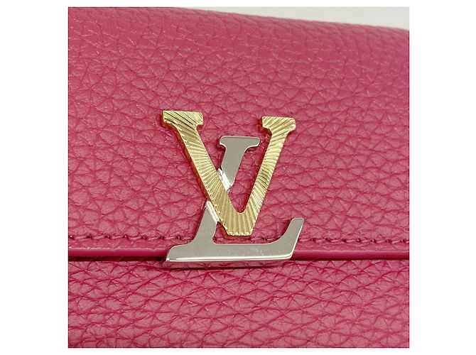 Capucines Louis Vuitton Tri-fold Wallet in Raspberry Rot - Ansicht 5