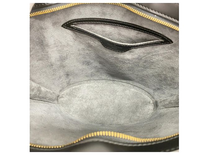 Louis Vuitton Epi Saint Jacques Poignée Long Shoulder Bag Nero - vista 4