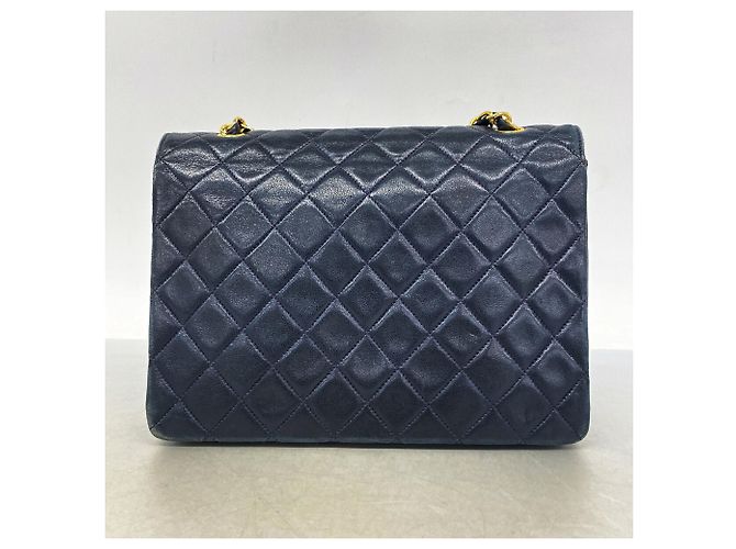 Borsa a tracolla Chanel Mini Matelassé con catena Nero - vista 11