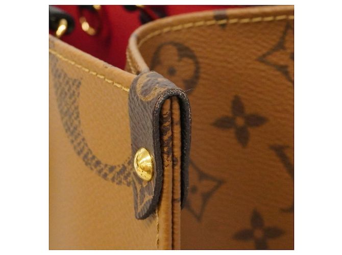 Borsa Tote Louis Vuitton Monogram Giant Reverse OnTheGo MM Marrone - vista 7