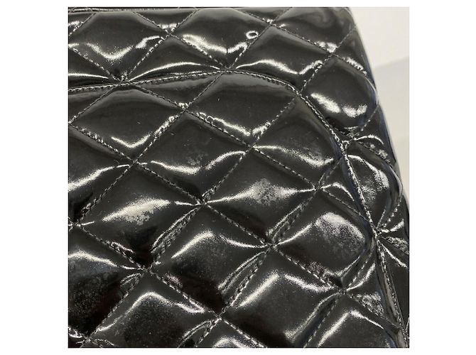 Borsa a tracolla Chanel in pelle verniciata nera Nero - vista 10