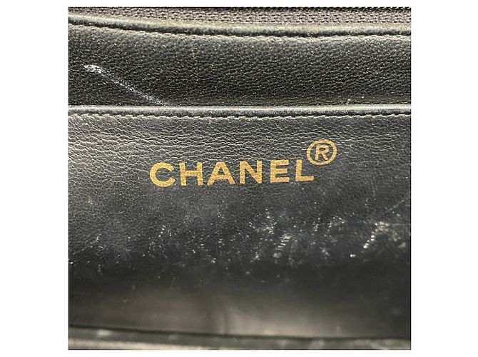 Borsa a tracolla Chanel in pelle verniciata nera Nero - vista 5