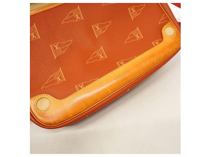 Borsa a tracolla Louis Vuitton LV Cup Calvi Rosso - vista 11
