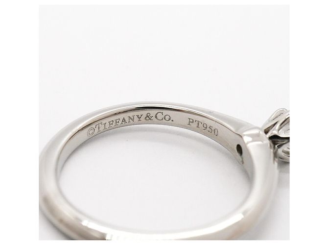 Tiffany & Co. Solitärring aus Platin - Ansicht 4