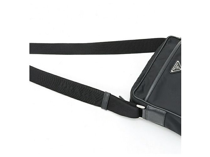 Prada Schultertasche aus Nylon und Saffiano-Leder Schwarz - Ansicht 2
