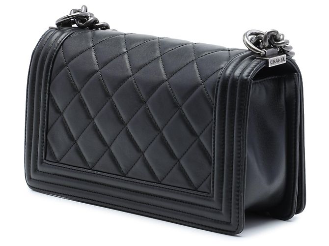 Borsa a tracolla Chanel Boy Flap in pelle d'agnello matelassé, nera, dimensione Old Medium Nero - vista 2