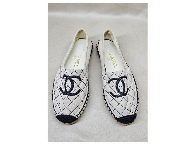Chanel CC Espadrilles Schwarz Weiß - Ansicht 3