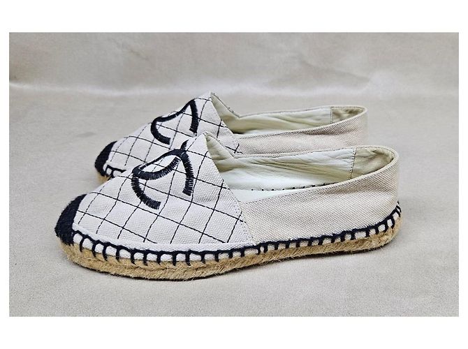 Chanel CC Espadrilles Schwarz Weiß - Ansicht 5