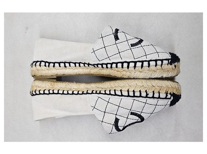 Chanel CC Espadrilles Schwarz Weiß - Ansicht 8