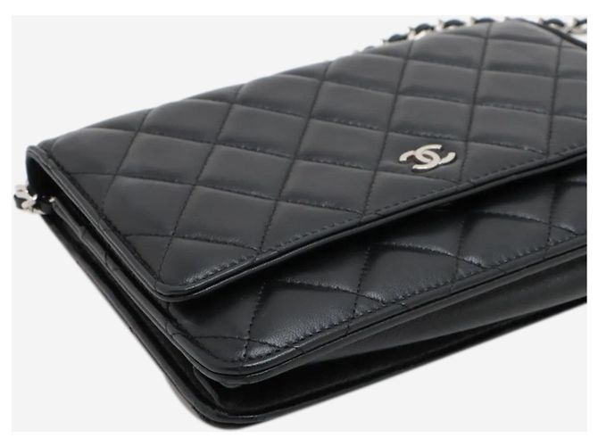 Chanel Schwarze gesteppte Wallet on Chain aus Lammleder 2020 - Ansicht 15