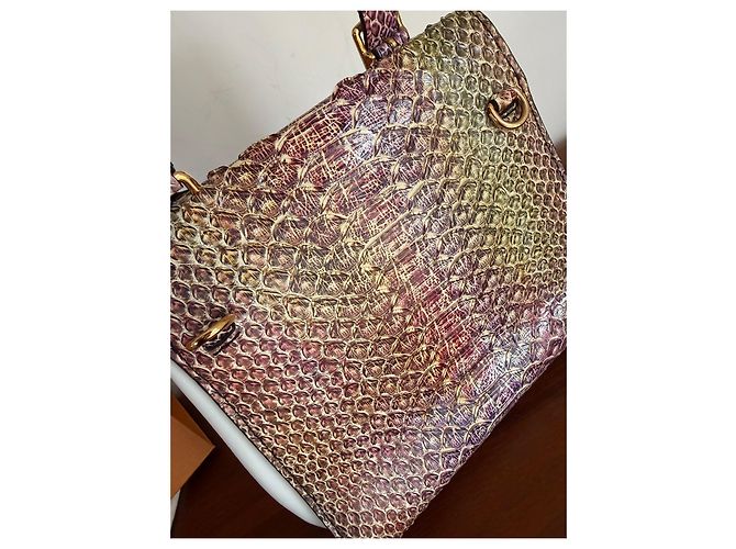 Borsa Louis Vuitton LV Arch PM Rainbow Python Nero Bianco Multicolore Stampa python Gold hardware - vista 8