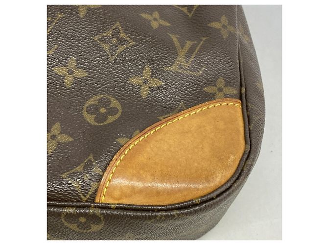 Borsa a tracolla Louis Vuitton Monogram Boulogne 30 Marrone - vista 7