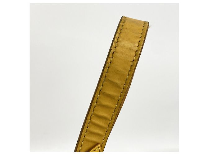 Noe Borsa a tracolla Louis Vuitton Epi Petit Noé Giallo - vista 11