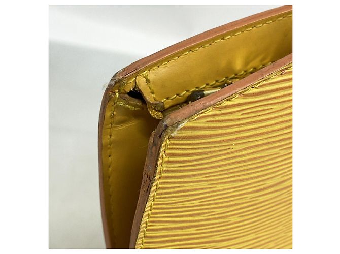 Borsa a tracolla Louis Vuitton Epi Saint Jacques Giallo - vista 6