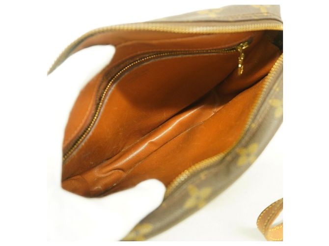 Bolsa de Ombro Louis Vuitton Monogram Jeune Fille MM Marrom - vista 4