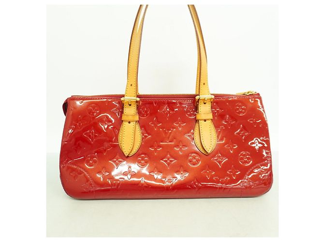 Borsa Louis Vuitton Vernis Rosewood Avenue Rosso - vista 11