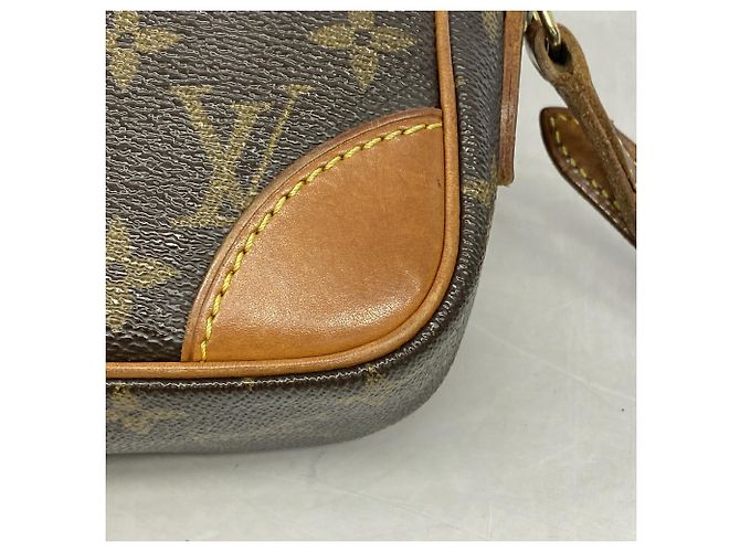 Borsa a tracolla Louis Vuitton Monogram Trocadero 24 Marrone - vista 11