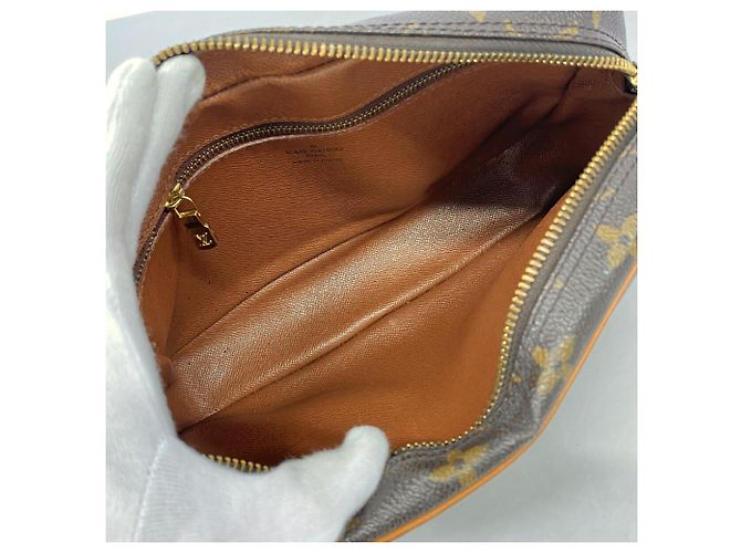 Borsa a tracolla Louis Vuitton Monogram Trocadero 24 Marrone - vista 4
