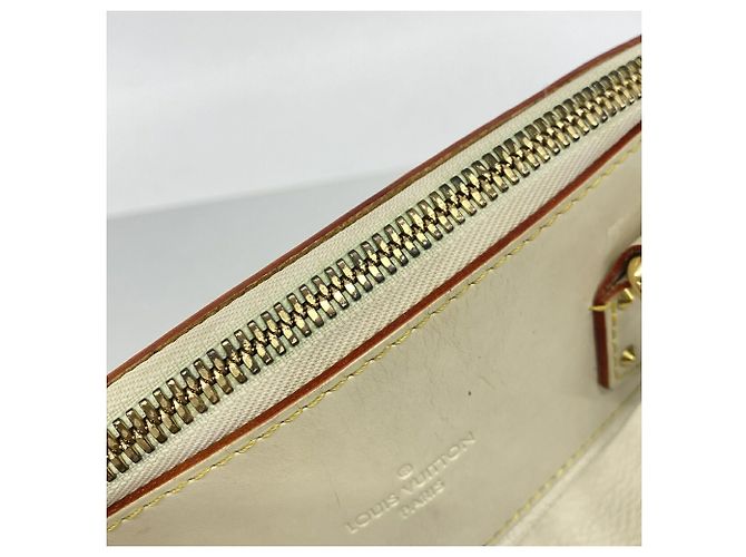 Bolso Louis Vuitton Suhali Lockit MM Blanco - vista 12
