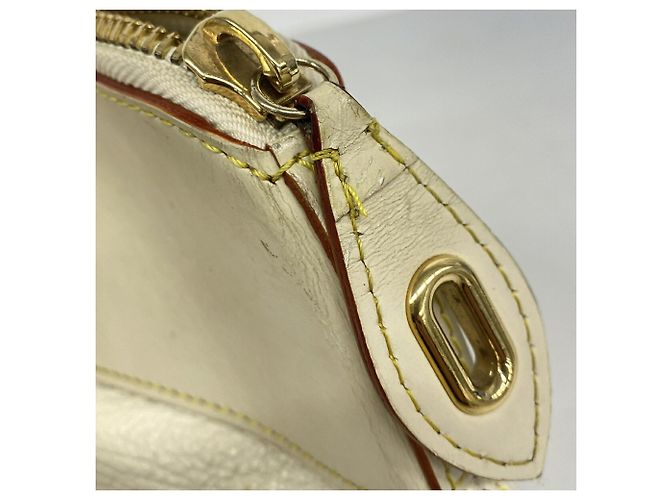 Bolso Louis Vuitton Suhali Lockit MM Blanco - vista 8
