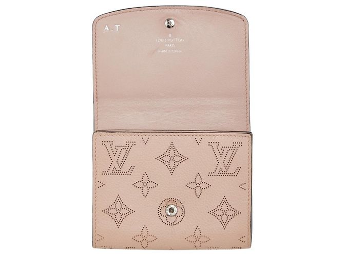 Louis Vuitton Mahina Portefeuille Iris Bi-fold Wallet Rosa Porpora - vista 6