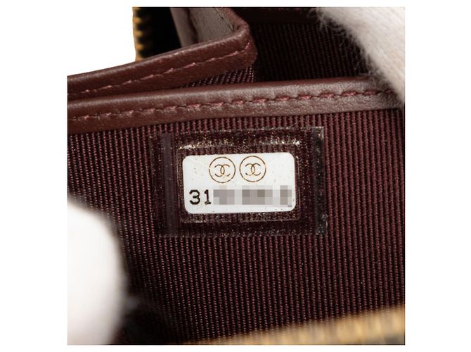 Monedero Chanel Matelassé Coco Mark Negro Burdeos - vista 6