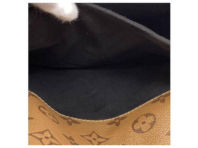 Borsa Louis Vuitton Pochette Métis in Monogram Reverse Monogramma - vista 10