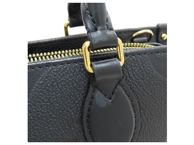 Borsa Louis Vuitton Monogram Empreinte OnTheGo EW Nero - vista 13
