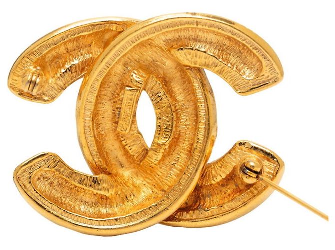 Spilla Chanel Vintage Matelassé Coco Mark D'oro - vista 4